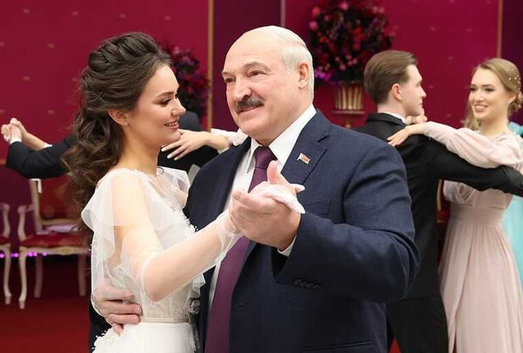 Арбузный батальон: как фаворитки Александра Лукашенко превращают танцы в карьеру