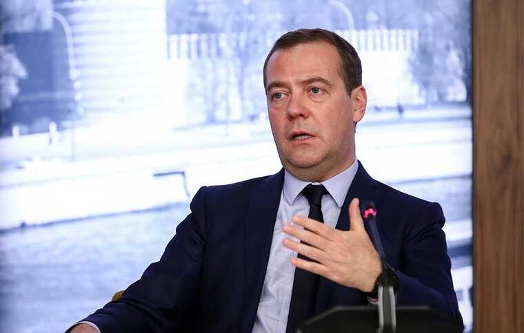 Близкий к Дмитрию Медведеву фонд обеспечил армию деталями от геймерских приставок