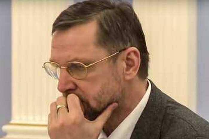 Скандал с «правой рукой» Голощапова: давление на мать и переписка обнародована